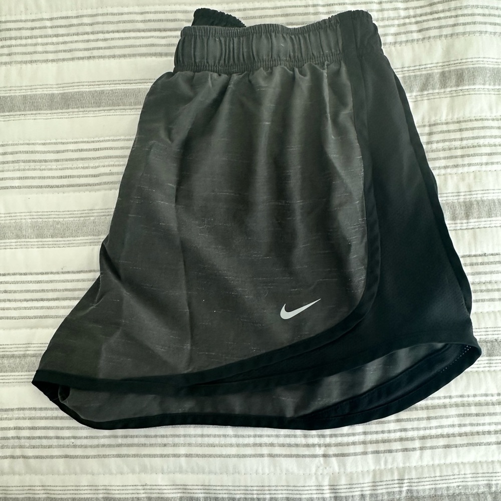 Nike women’s shorts